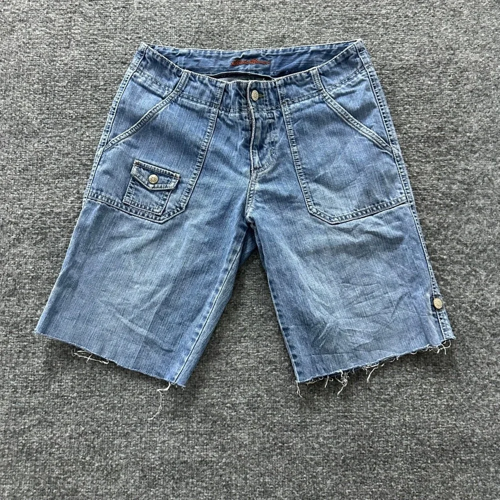 Eddie Bauer Denim Shorts Womens Size 6 Blue Cargo Raw Hem Cotton Casual Outdoor